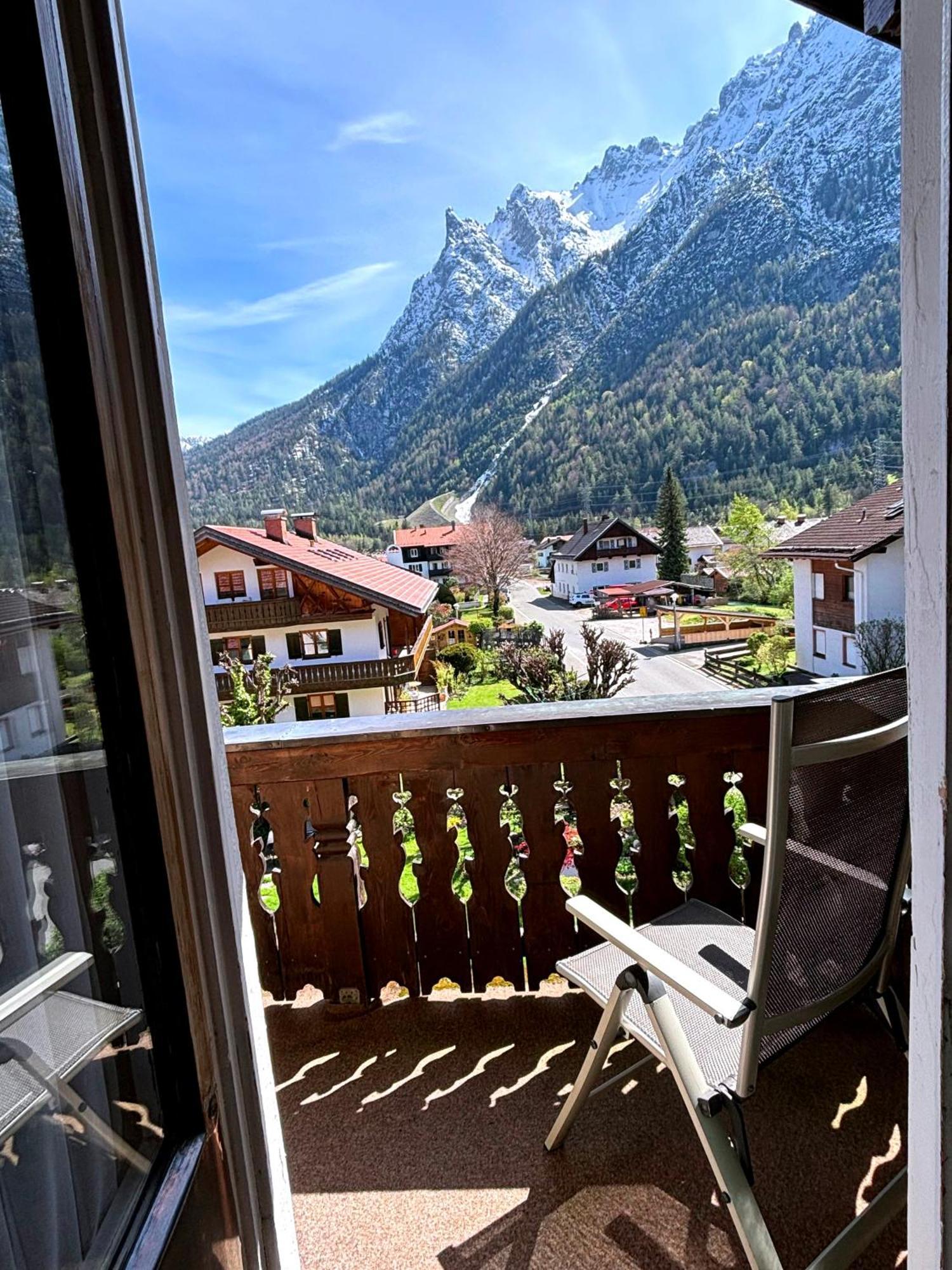 Pension Bavaria Mittenwald Esterno foto