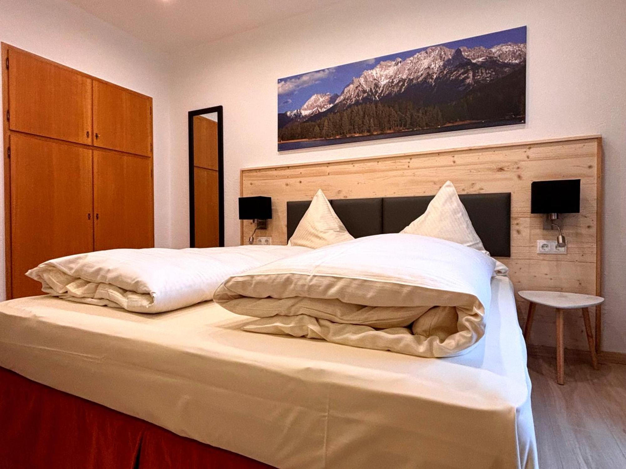 Pension Bavaria Mittenwald Esterno foto