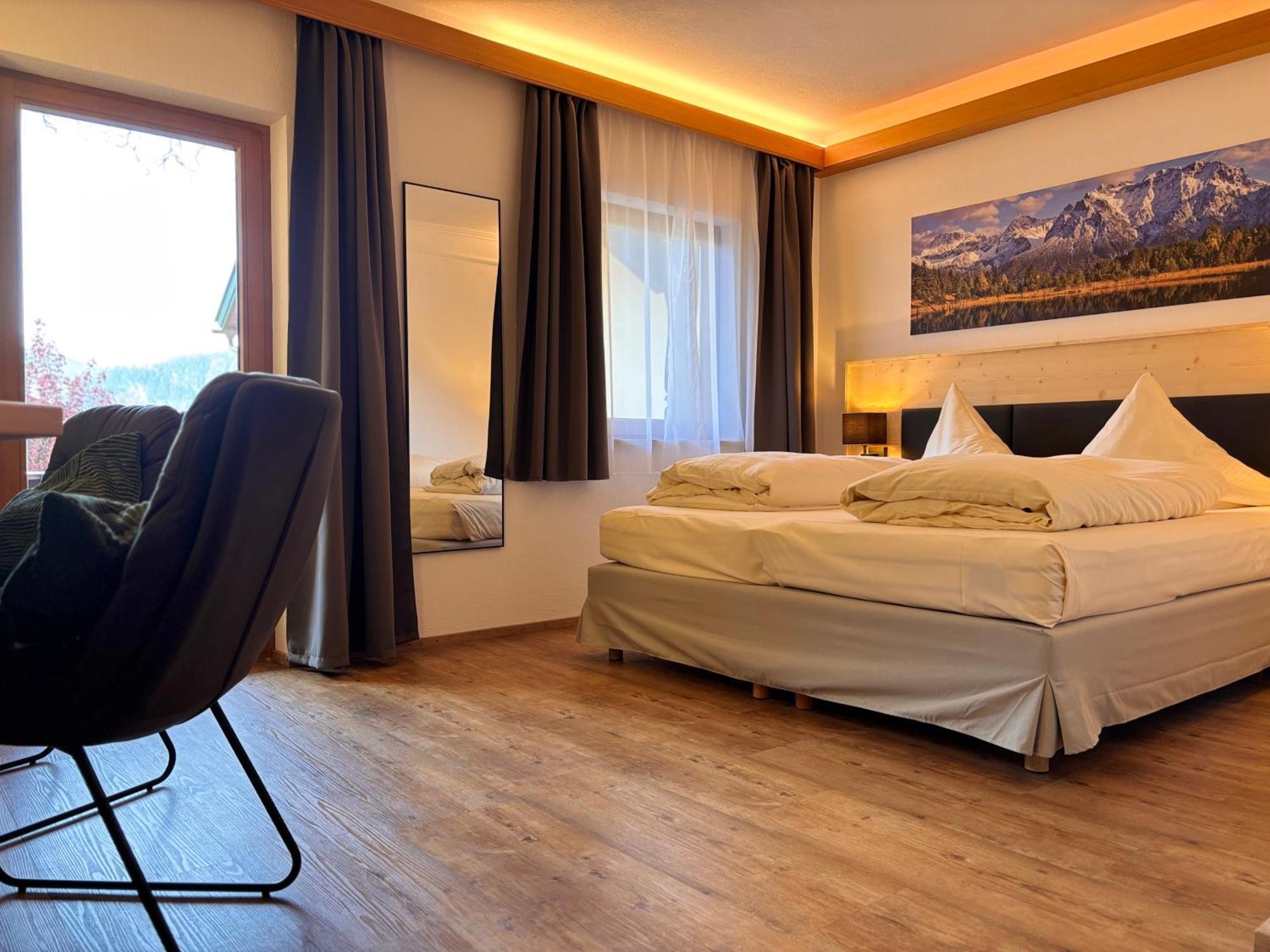 Pension Bavaria Mittenwald Esterno foto
